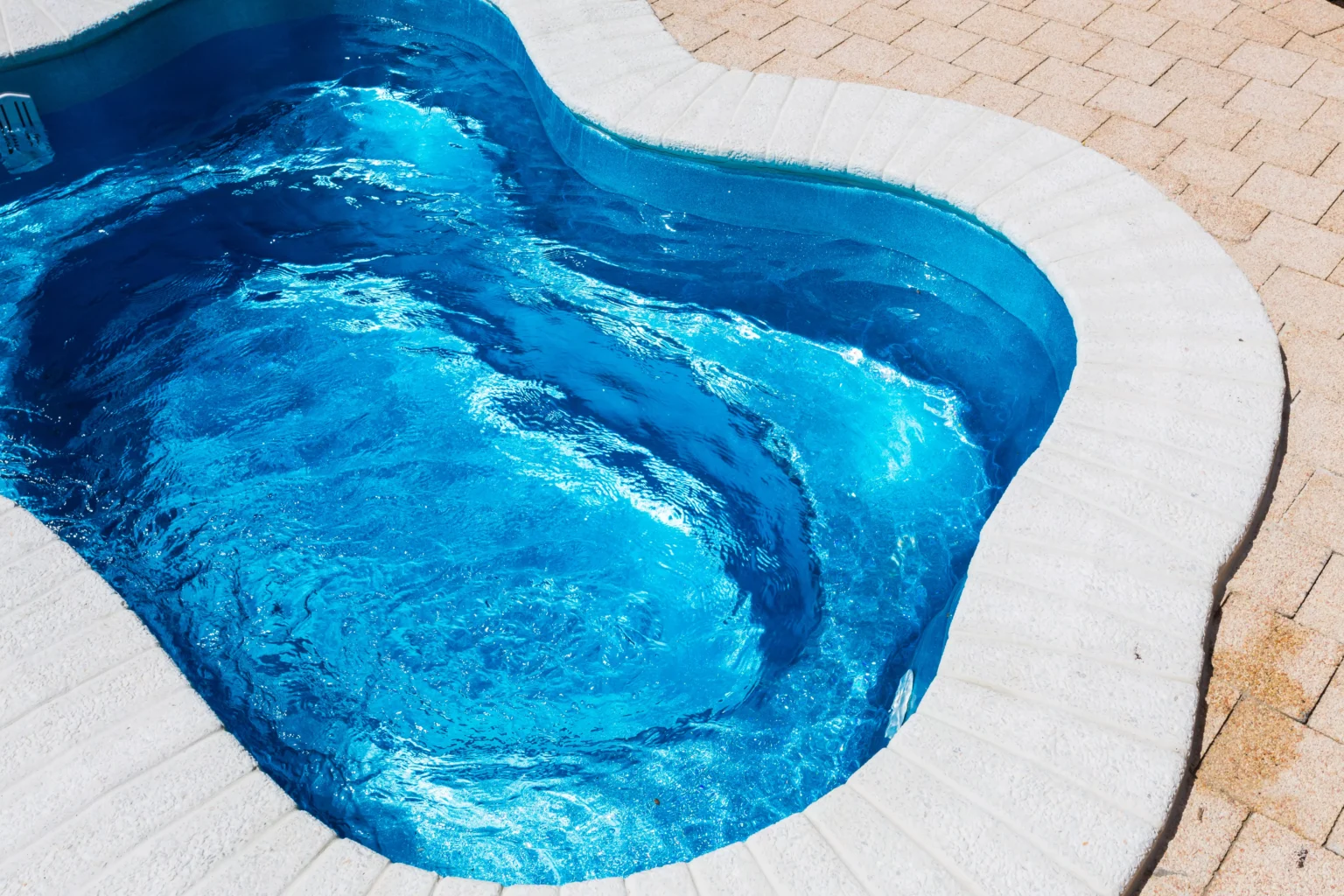 mini piscine coque