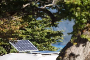 panneaux solaires camping car