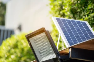 éclairage extérieur solaire avec détecteur